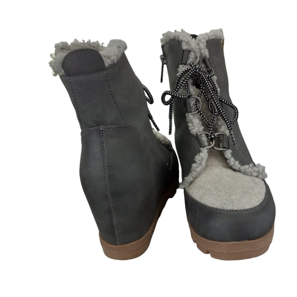 Grey Wedge Size 9m New